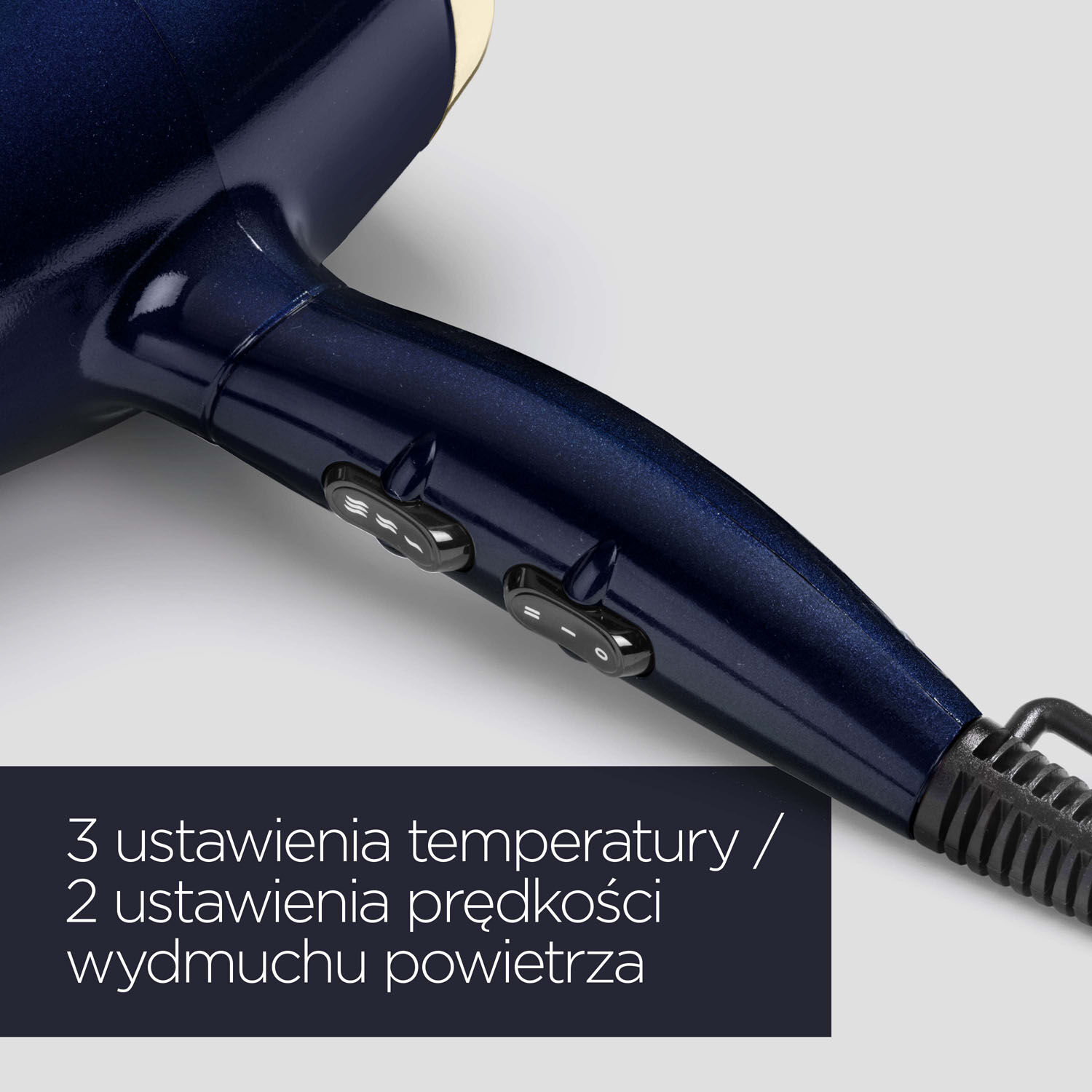 3 ustawienia temperatury / 2 ustawienia prędkości wydmuchu powietrza